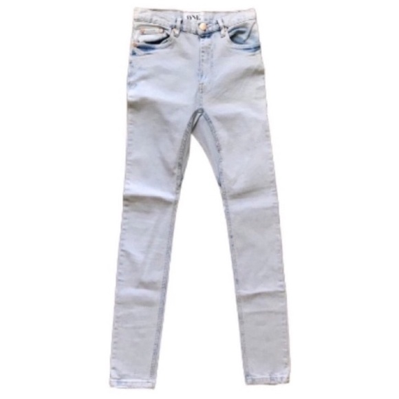 ❌SOLD❌ ONE TEASPOON Runaways Ultra Light Wash Skinny Leg Jeans - Size 24. - Picture 2 of 14